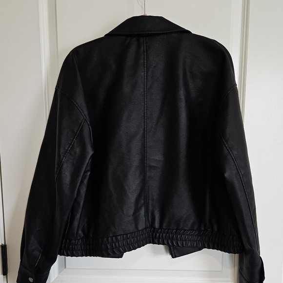 Wild Fable Black Fuax Leather Moto Motorcycle Jacket Size Medium - Picture 4 of 8